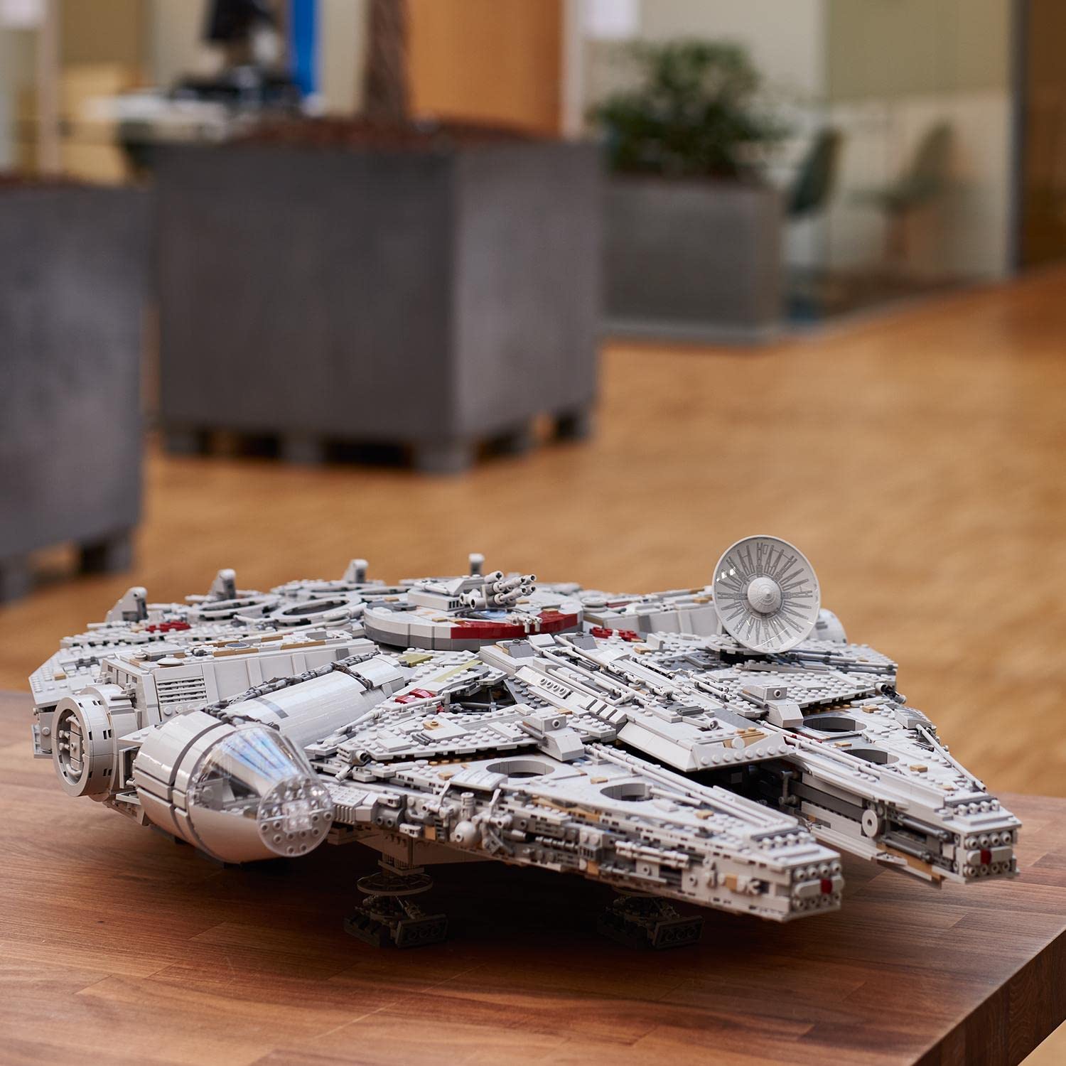 LEGO Star Wars Millennium Falcon, UCS Set for Adults, Model Kit to Build with Han Solo, Princess Leia & Chewbacca Minifigures, Plus Droid Figure,